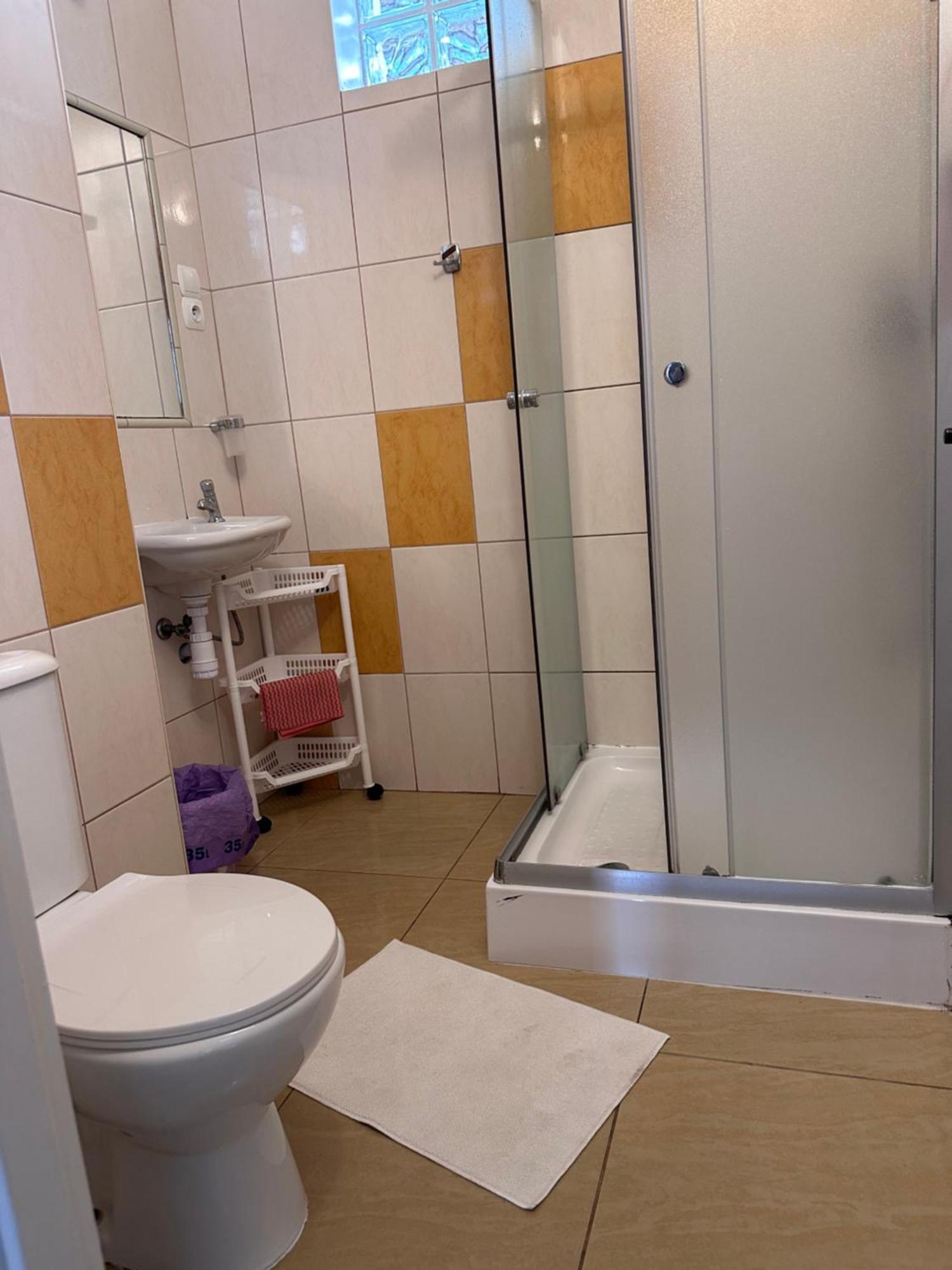 Faleza Debina Debina  Kültér fotó